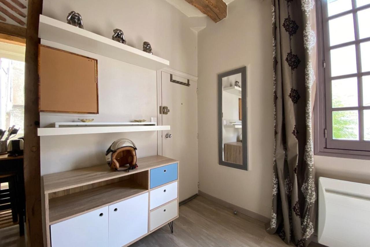 Typical Apartment In The Heart Of The City With Wifi Tours Luaran gambar