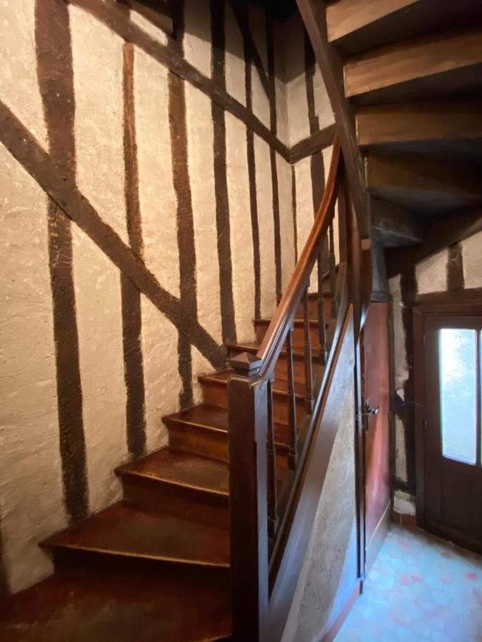 Typical Apartment In The Heart Of The City With Wifi Tours Luaran gambar